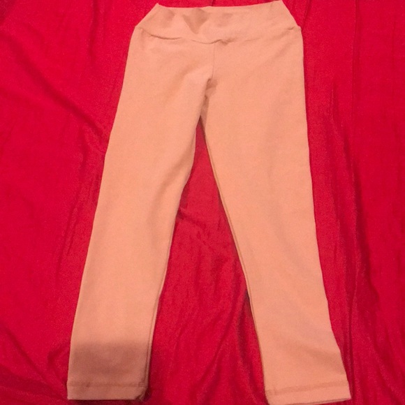 CLS Scrunch Butt Leggings - Picture 6 of 6